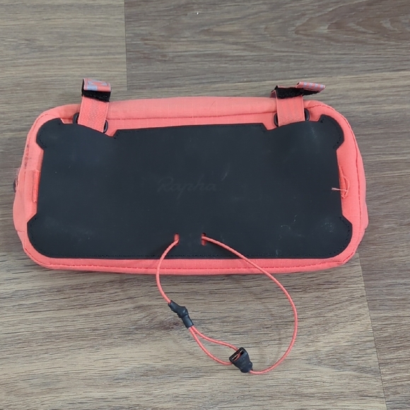 Rapha Explore Bar Bag - Pink - Picture 2 of 15